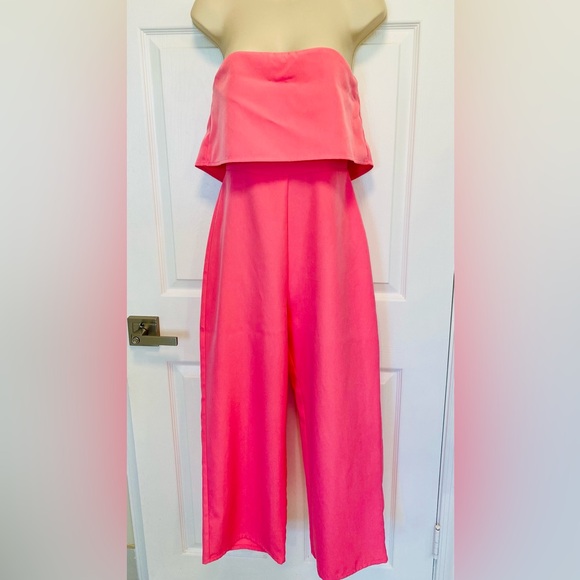 Beautiful Bright Pink Jumpsuit ! - Picture 2 of 6